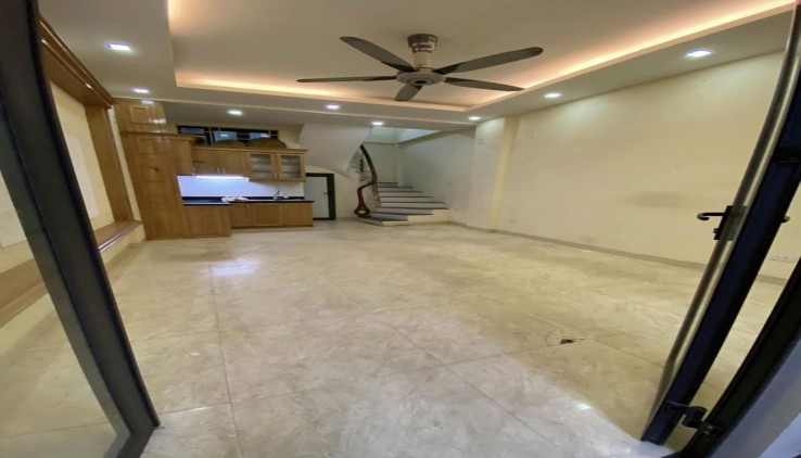 CHO THUÊ NHÀ MẶT NGÕ KINH DOANH GẦN PHỐ TRẦN KHÁT CHÂN, HAI BÀ TRƯNG, 10 M RA PHỐ